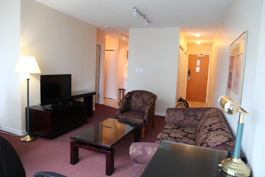 Vancouver Airport Condos Ричмонд Номер фото